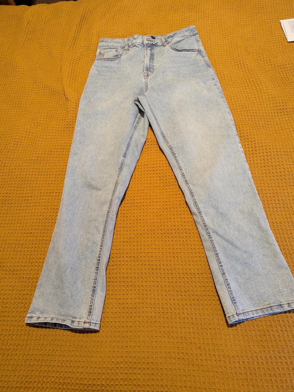 Light Wash Women's High-Rise Straight Jeans 8/29